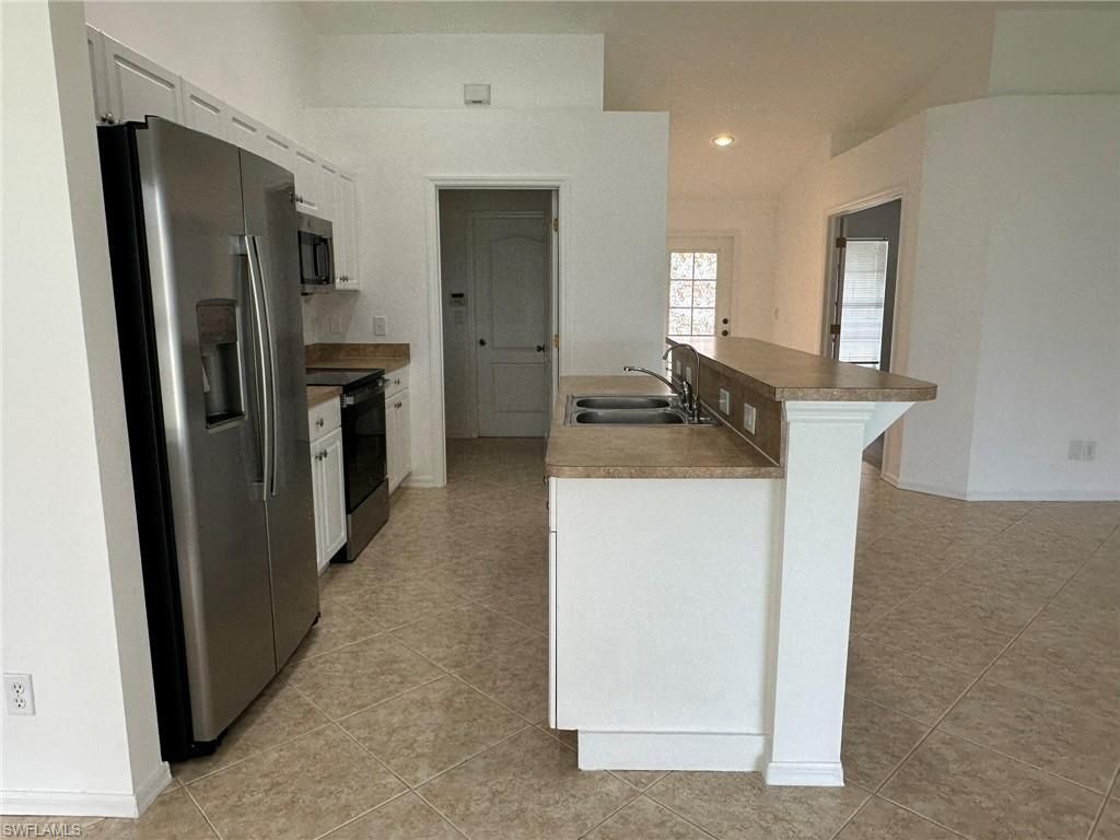 122 NW 15th Ter, Cape Coral, FL 33993 Photo