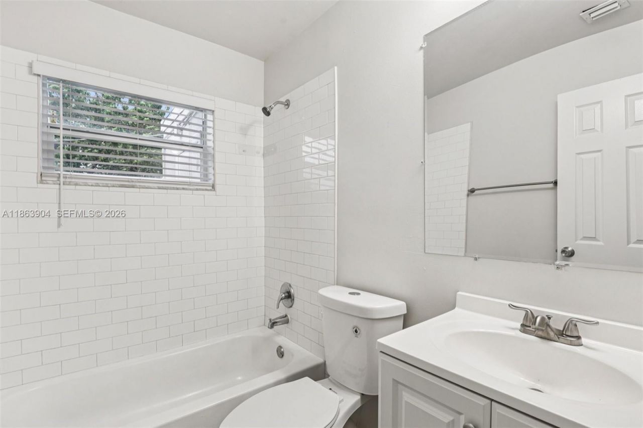 6546 SW 21st St, Miramar, FL 33023 Photo