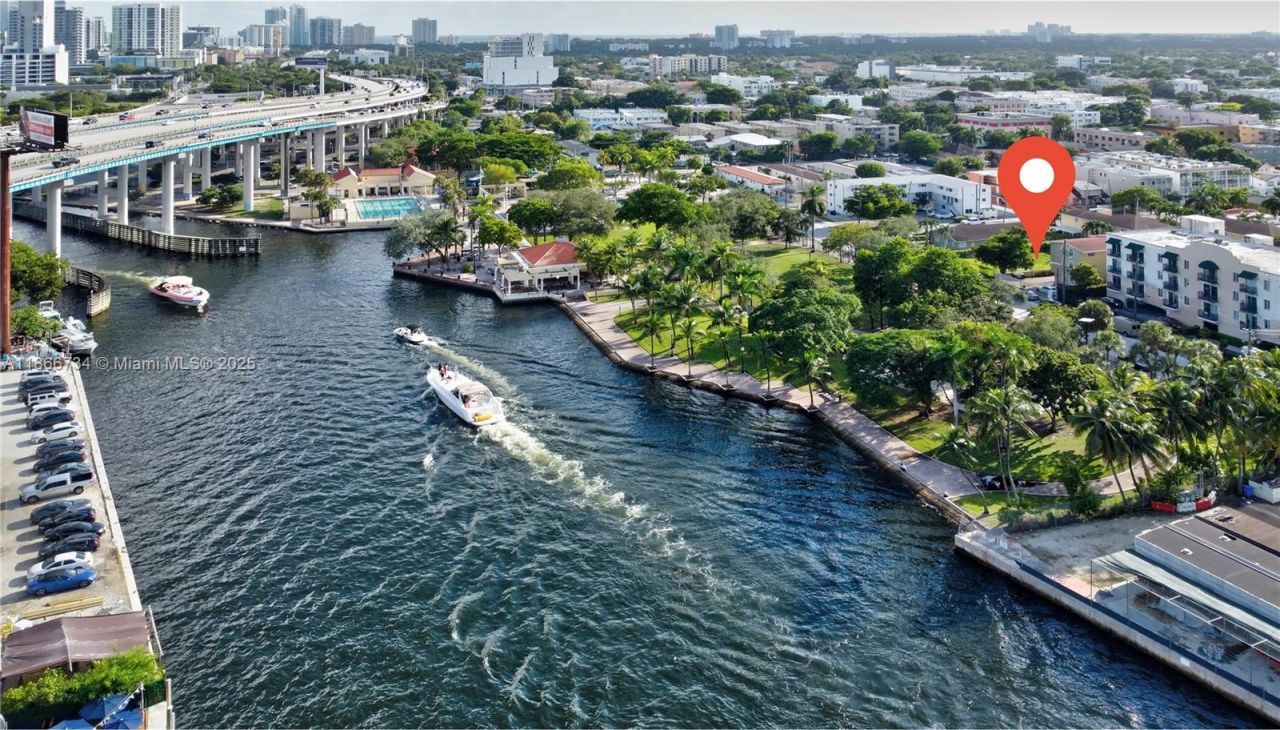 236 SW 4th Ave, Miami, FL 33130 Photo