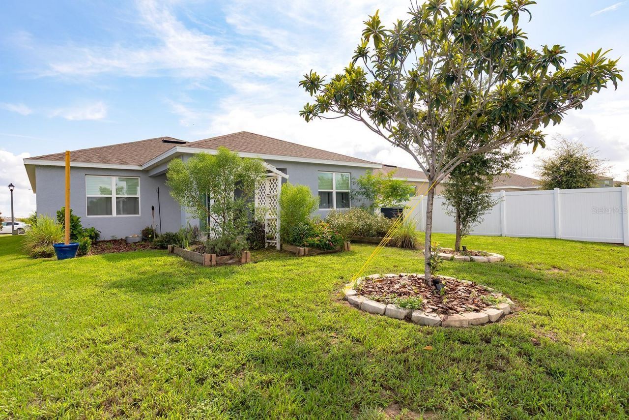 2723 Rowan Street, Tavares, FL 32778 Photo