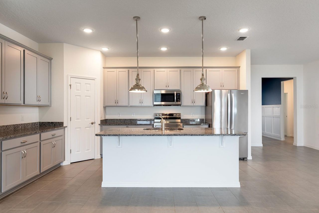 2723 Rowan Street, Tavares, FL 32778 Photo