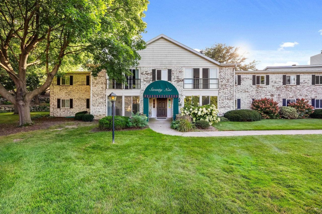 53704 Homes for Sale and Real Estate, Woodman, WI - Stark