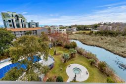 311 69th Ave. N photo 4