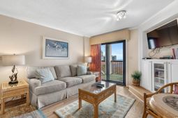 311 69th Ave. N photo 4