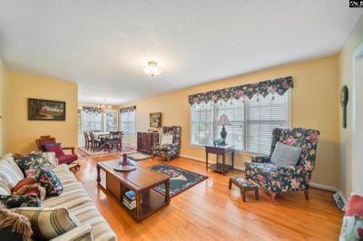 171 Elizabeth Street Photo 13