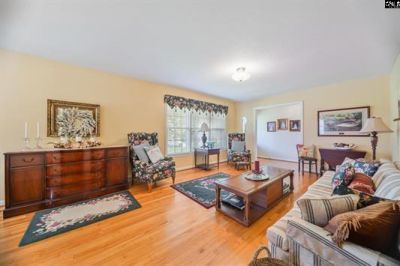 171 Elizabeth Street Photo 14