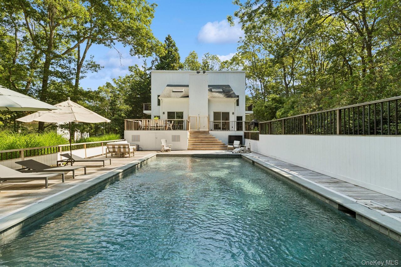 28 Ridge Road, Wainscott, NY 11975 Main Photo