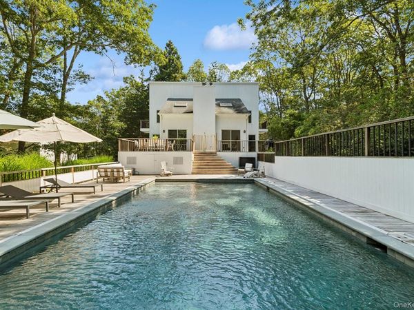 28 Ridge Road, Wainscott, NY 11975