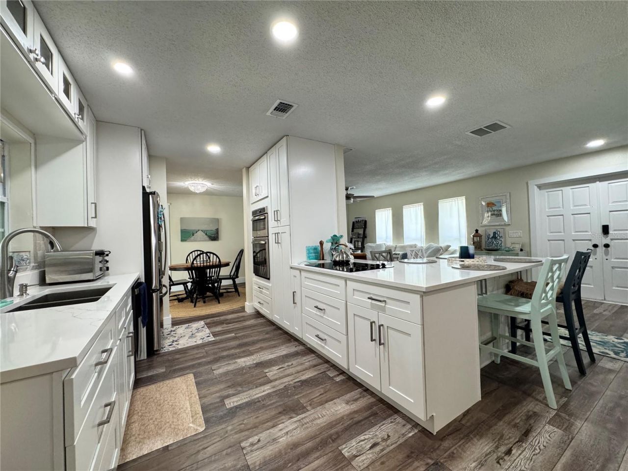 6813 13th Avenue Drive W, Bradenton, FL 34209 Photo