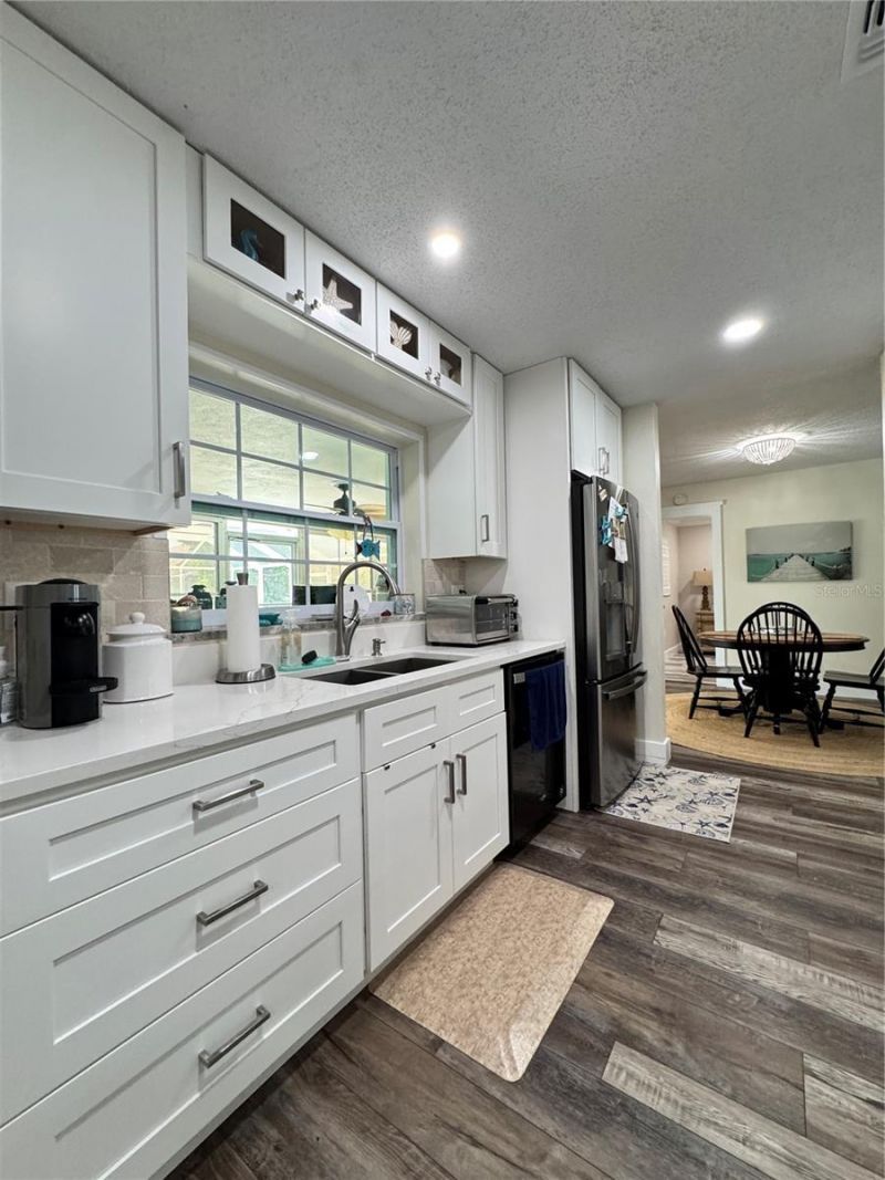 6813 13th Avenue Drive W, Bradenton, FL 34209 Photo