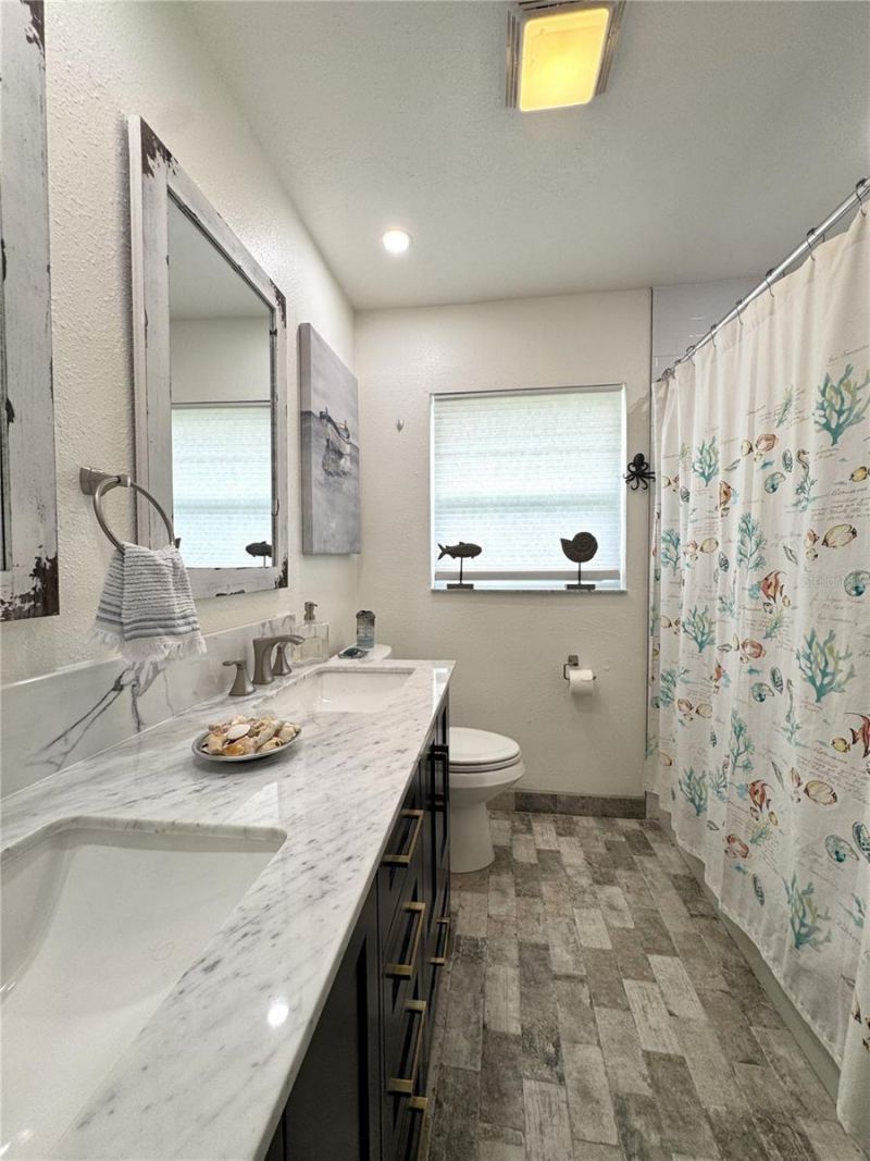 6813 13th Avenue Drive W, Bradenton, FL 34209 Photo