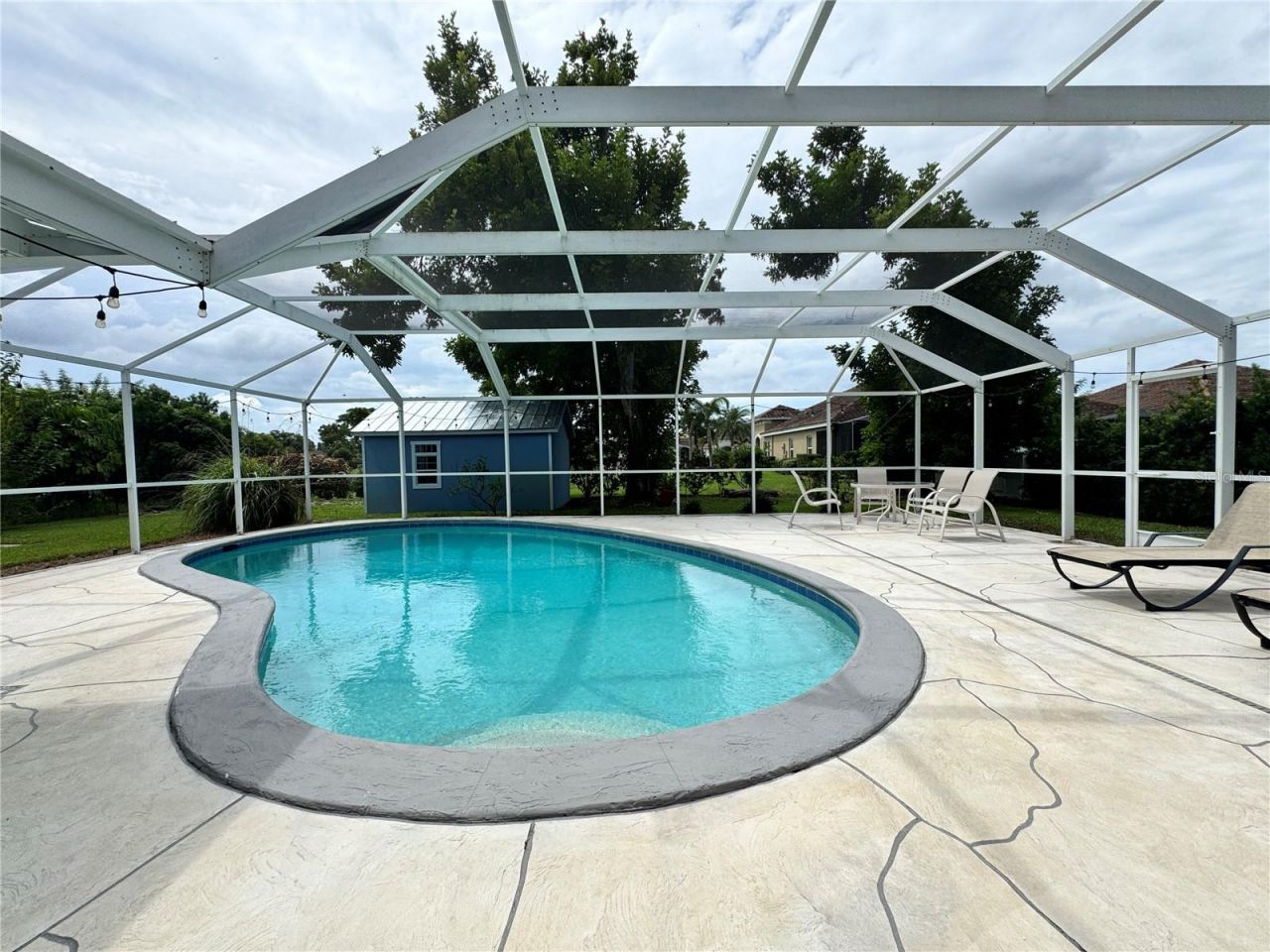 6813 13th Avenue Drive W, Bradenton, FL 34209 Photo
