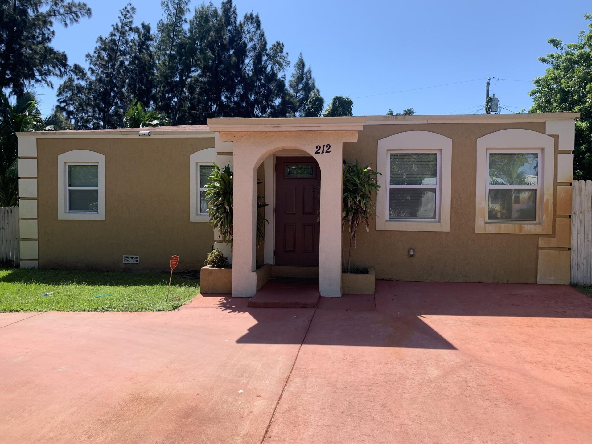 212 NW 6th Avenue, Boynton Beach, FL 33435 Photo