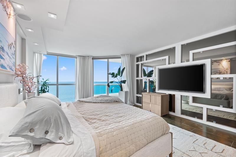 101 S Fort Lauderdale Beach Boulevard, Unit 1501, Fort Lauderdale, FL 33316 Photo