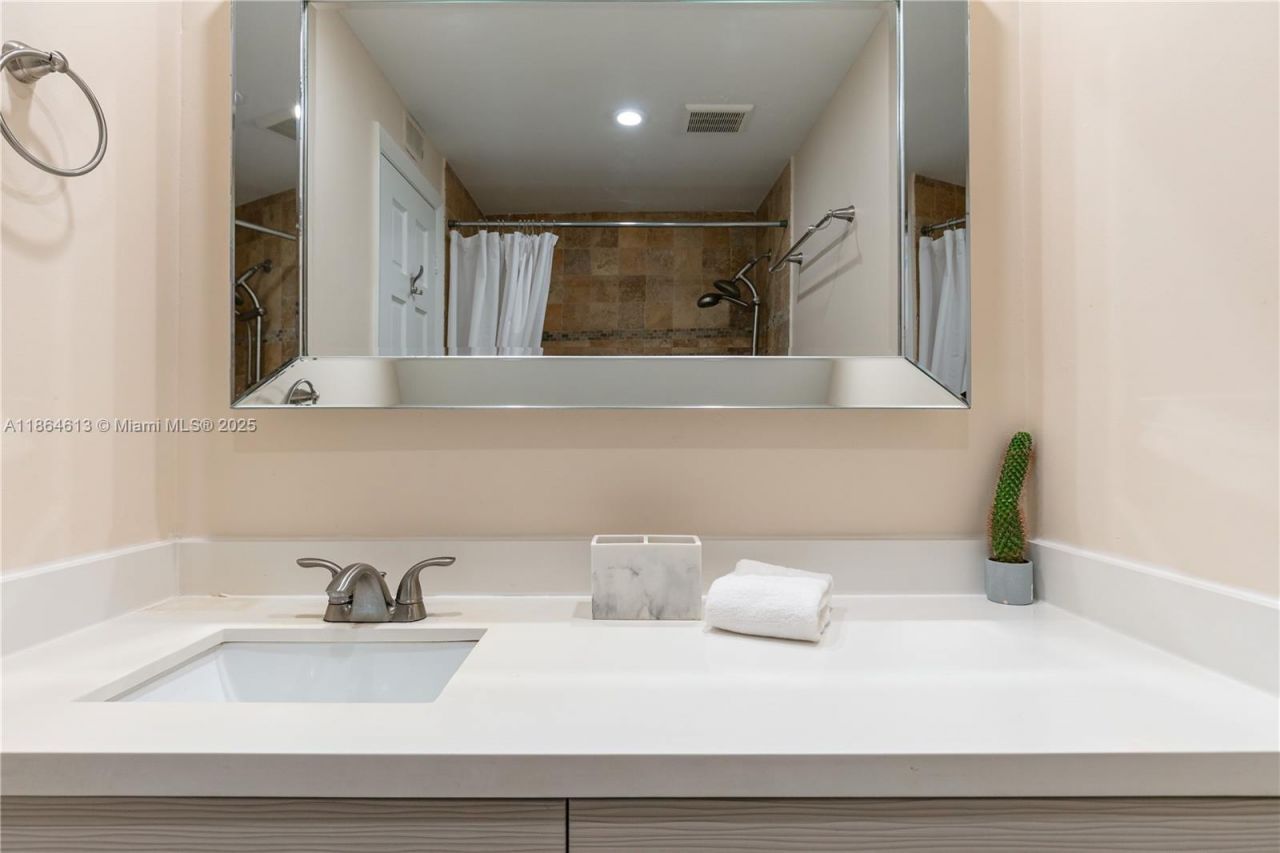 20291 NE 30th Ave, Unit PH-10, Aventura, FL 33180 Photo