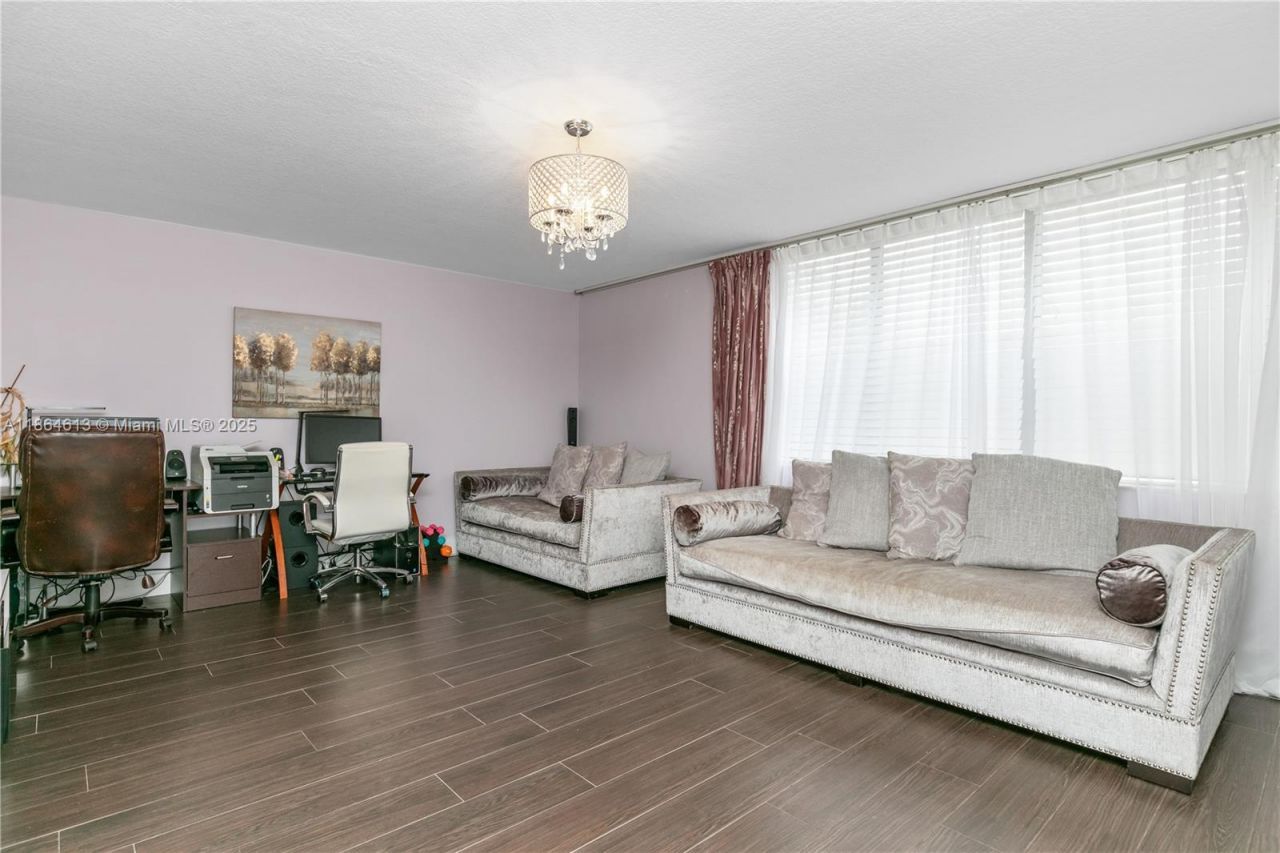 20291 NE 30th Ave, Unit PH-10, Aventura, FL 33180 Photo