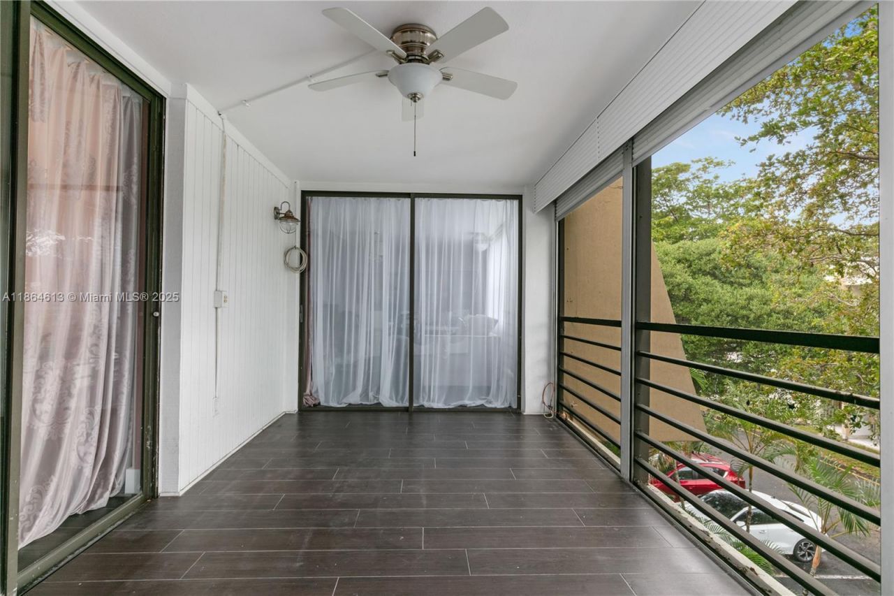20291 NE 30th Ave, Unit PH-10, Aventura, FL 33180 Photo