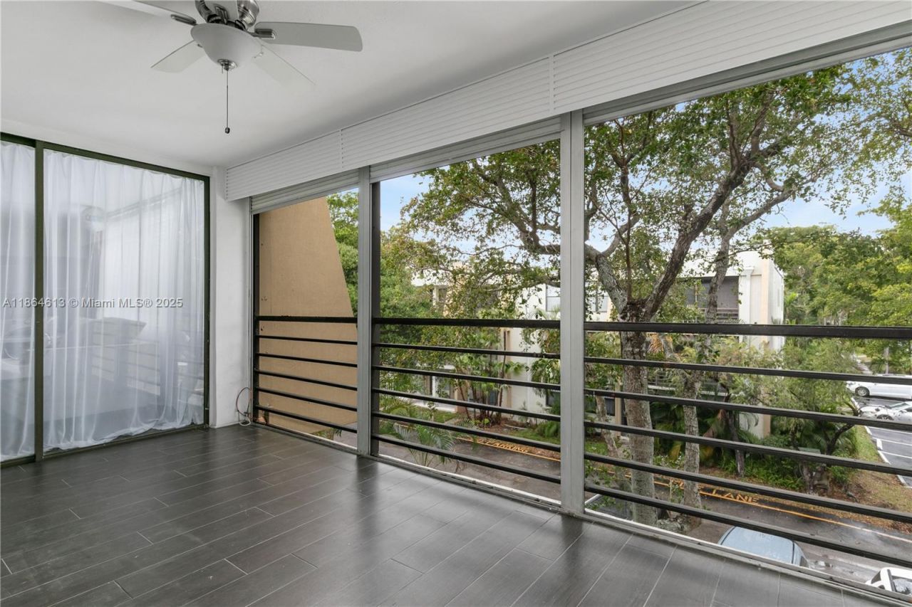 20291 NE 30th Ave, Unit PH-10, Aventura, FL 33180 Photo