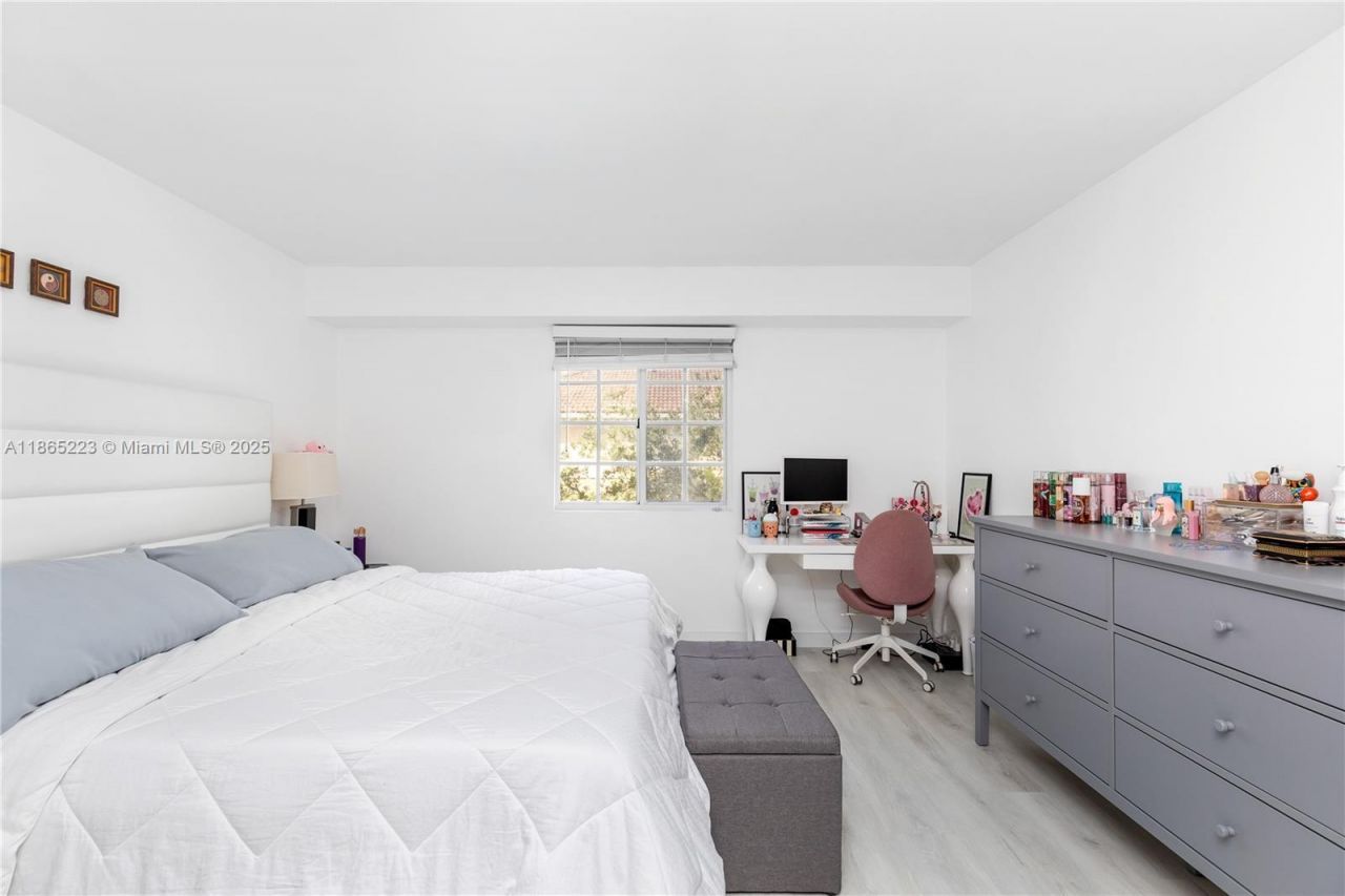 2961 NE 185th St, Unit 1617, Aventura, FL 33180 Photo