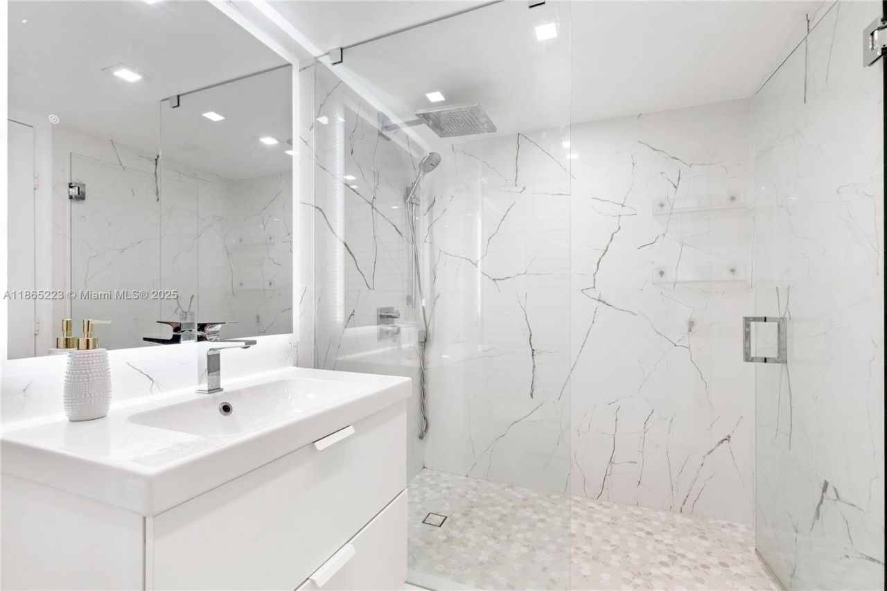 2961 NE 185th St, Unit 1617, Aventura, FL 33180 Photo