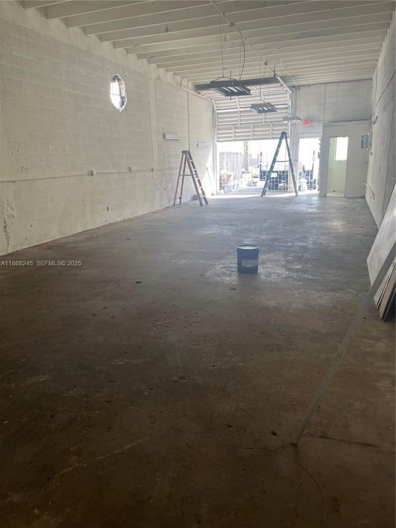 1001 E 43rd St, Hialeah, FL 33013 Photo