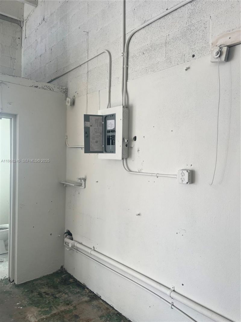 1001 E 43rd St, Hialeah, FL 33013 Photo