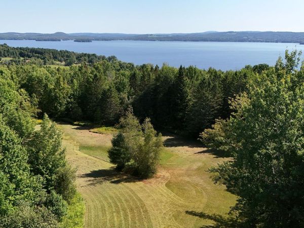 500 Morning Side Drive, Unit 6, Newport Town, VT 05857