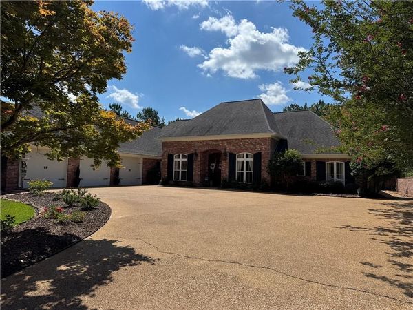 68 SOUTHBROOK Lane, Brookhaven, MS 39601