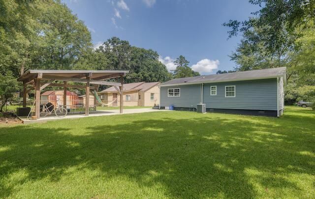 62 Anita Drive Photo 6