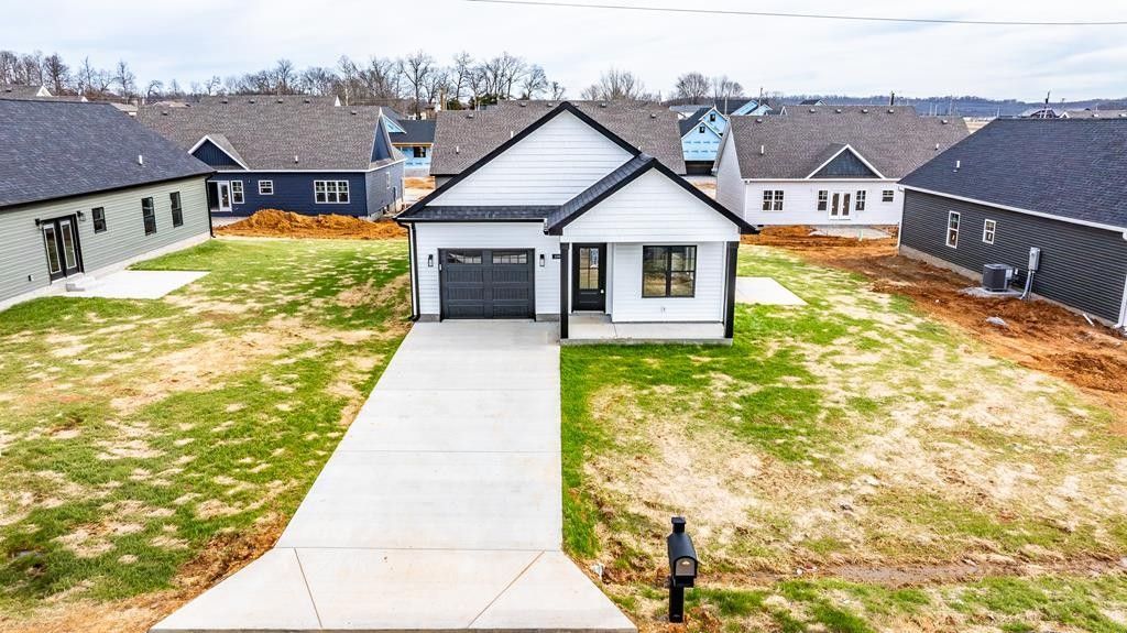 106 Joiner Ave, Elkton, KY 42220 Main Photo