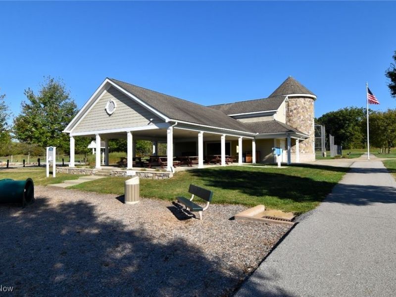 17581 Gates Landing Drive, Chagrin Falls, OH 44023 Photo 46