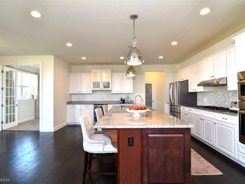17581 Gates Landing Drive, Chagrin Falls, OH 44023 Photo 9