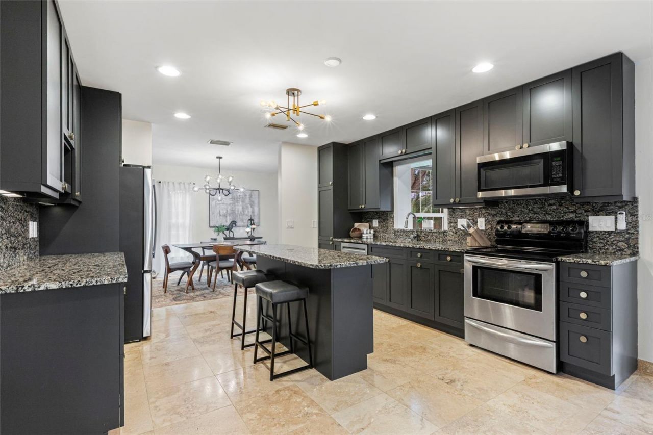 1747 87th Terrace N, Saint Petersburg, FL 33702 Photo