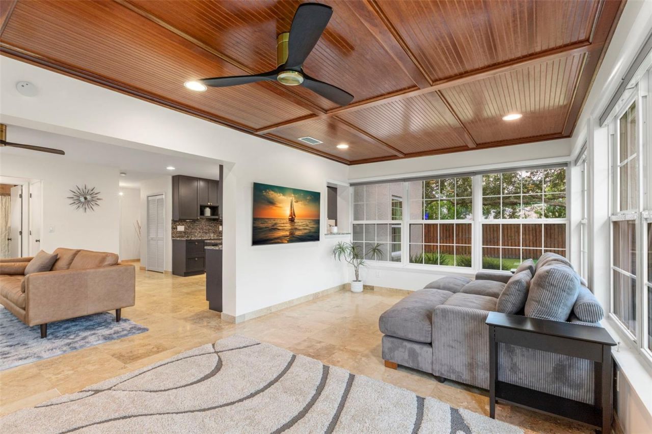 1747 87th Terrace N, Saint Petersburg, FL 33702 Photo