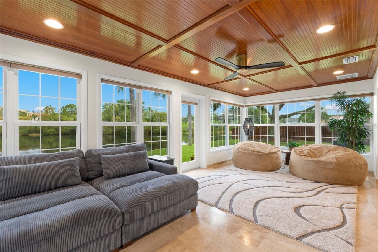 1747 87th Terrace N, Saint Petersburg, FL 33702 Photo