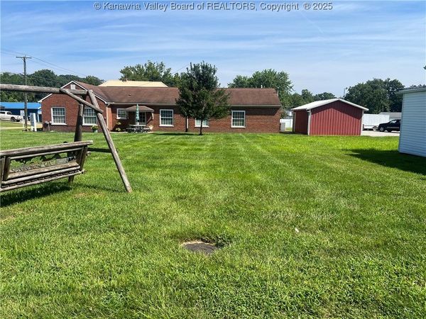 301 Sycamore Street, Ripley, WV 25271