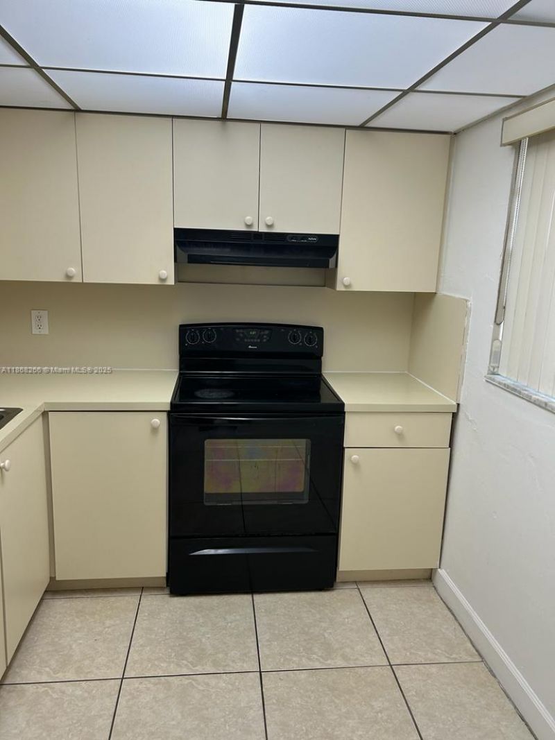 15600 NW 7th Ave, Unit 805, Miami, FL 33169 Photo