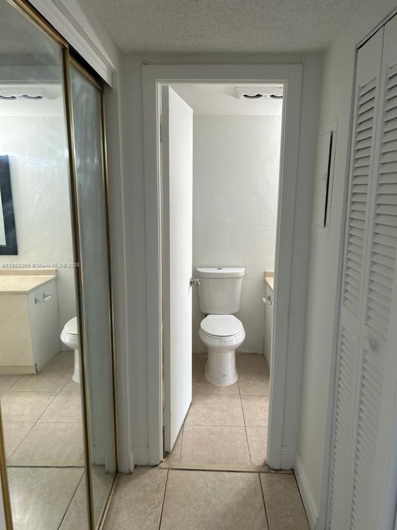 15600 NW 7th Ave, Unit 805, Miami, FL 33169 Photo