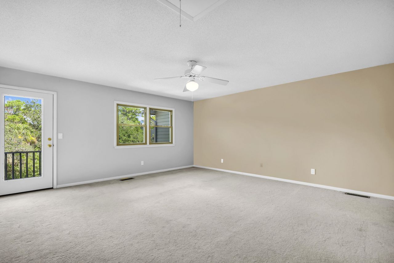 205 River Breeze Drive Photo 17