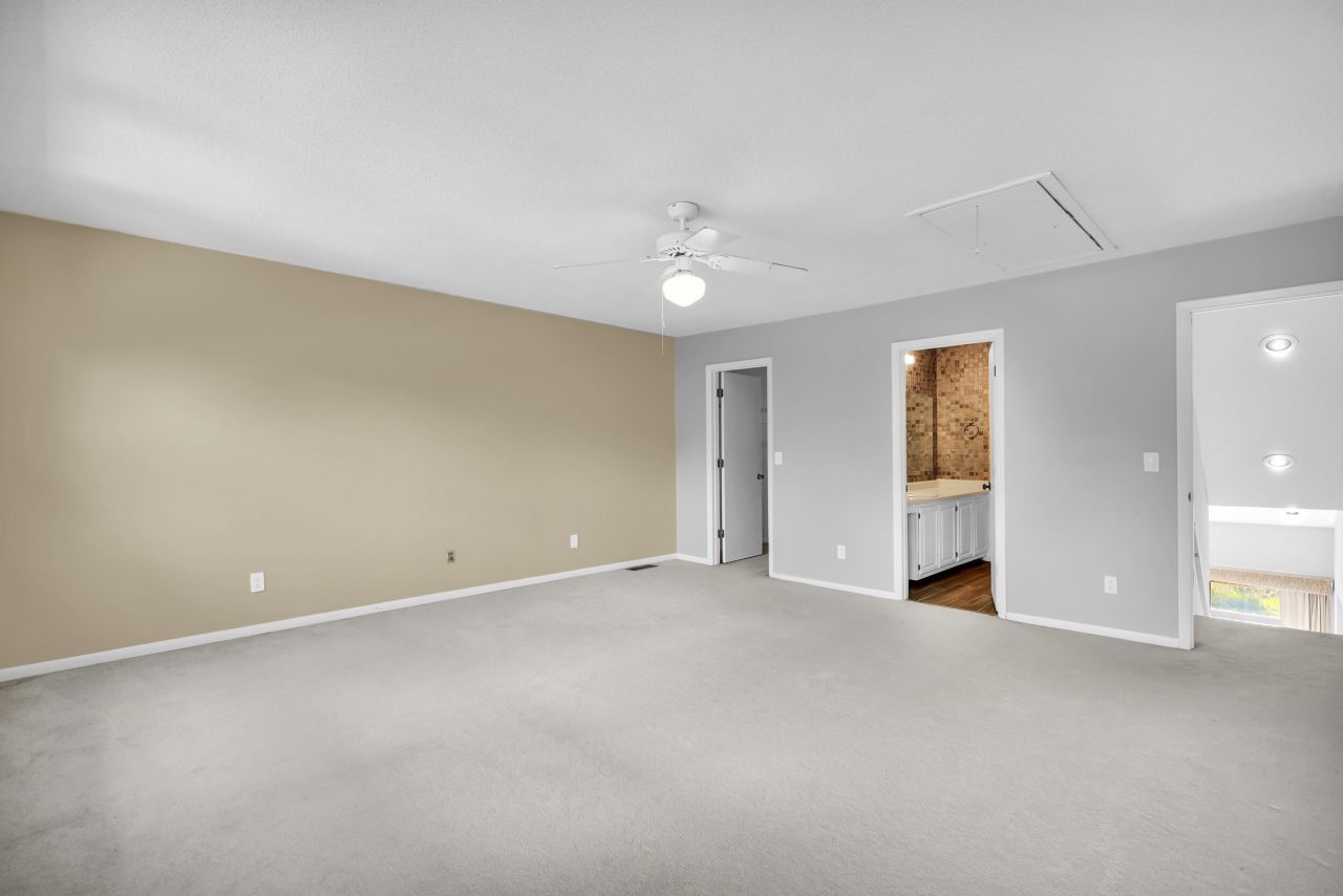 205 River Breeze Drive Photo 18