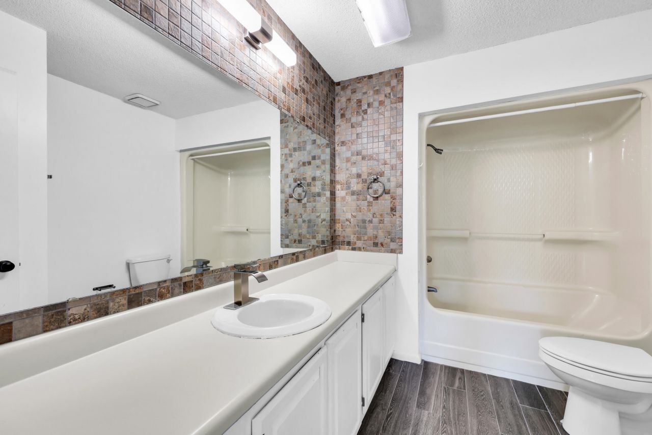 205 River Breeze Drive Photo 20