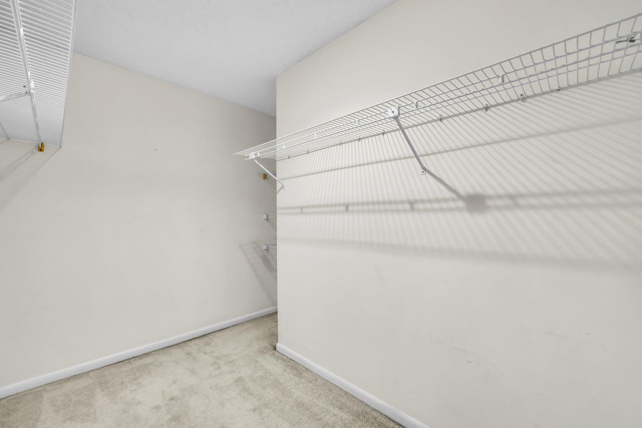 205 River Breeze Drive Photo 21