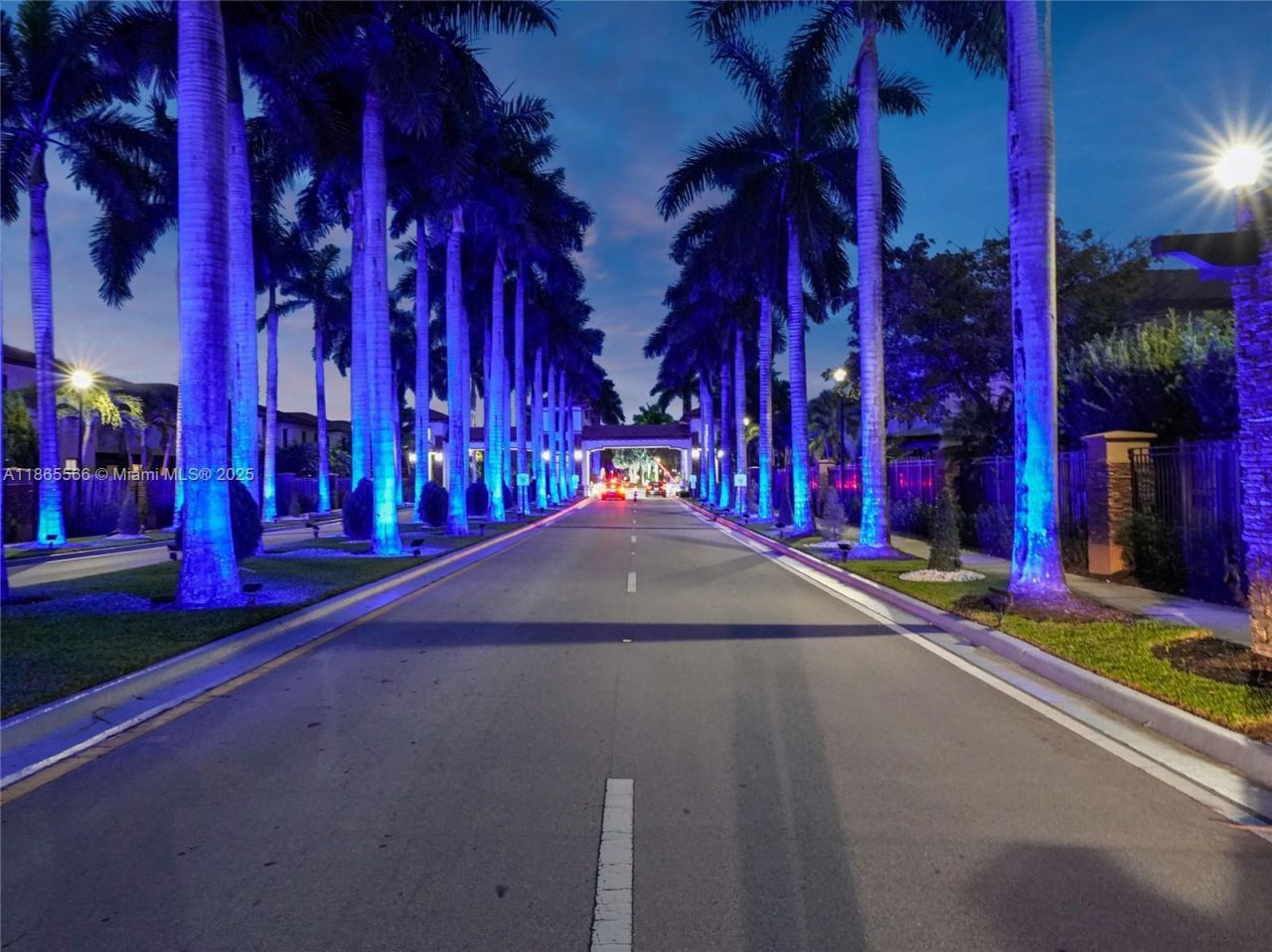 9835 NW 86th Ter, Doral, FL 33178 Photo