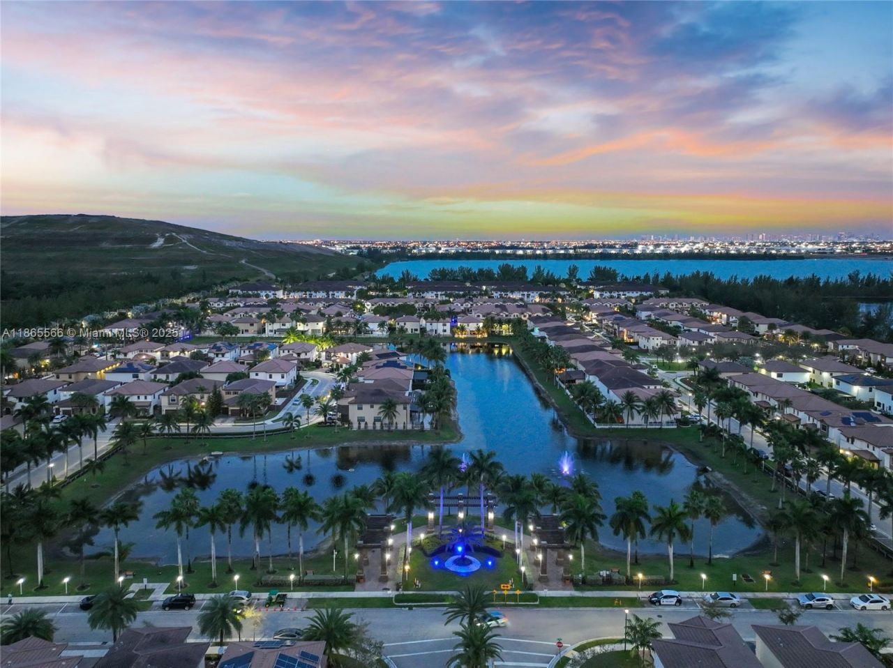 9835 NW 86th Ter, Doral, FL 33178 Photo