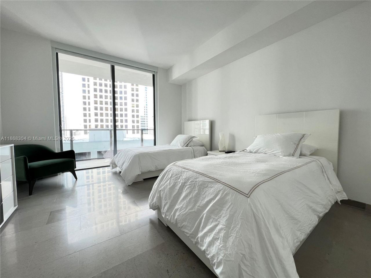 68 SE 6th St, Unit 1003, Miami, FL 33131 Photo