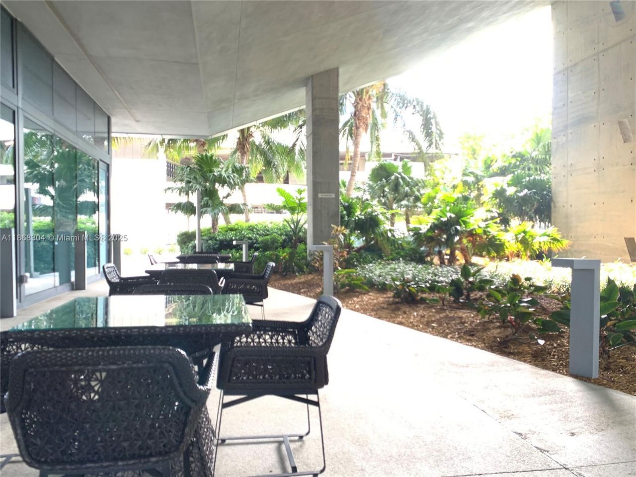 68 SE 6th St, Unit 1003, Miami, FL 33131 Photo