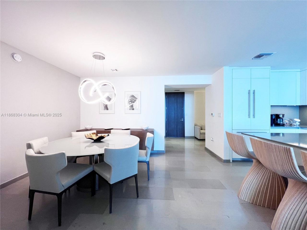 68 SE 6th St, Unit 1003, Miami, FL 33131 Photo