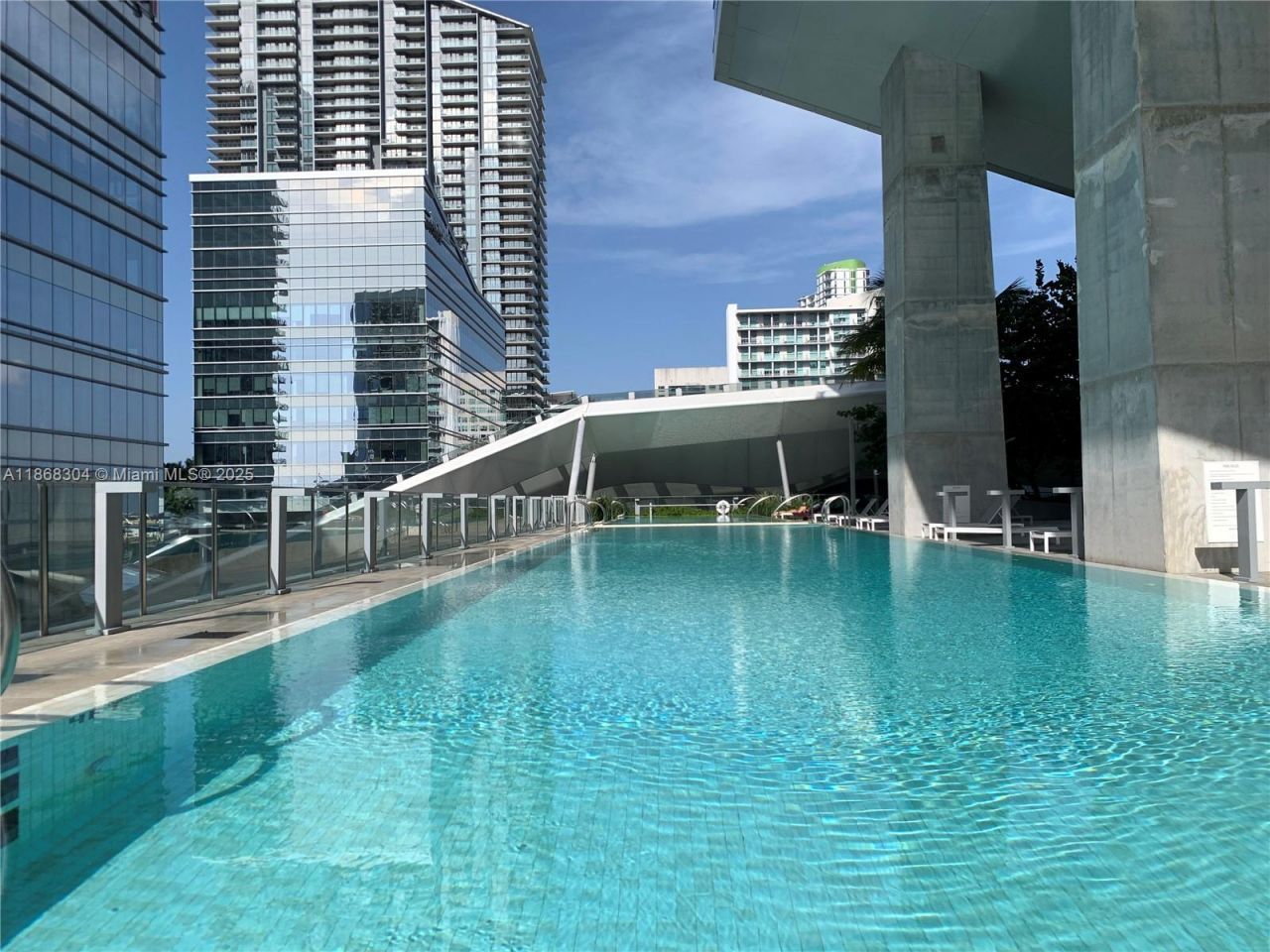 68 SE 6th St, Unit 1003, Miami, FL 33131 Photo