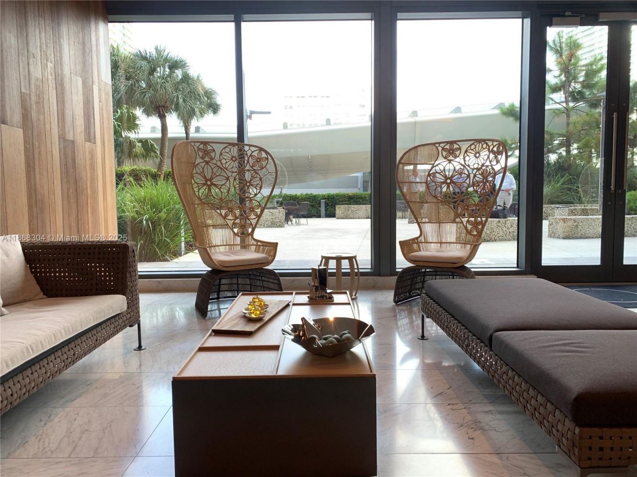 68 SE 6th St, Unit 1003, Miami, FL 33131 Photo