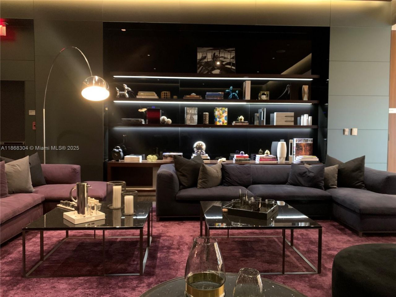 68 SE 6th St, Unit 1003, Miami, FL 33131 Photo